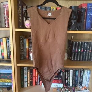 Amazon Ribbed Brown Bodysuit (Size XL)